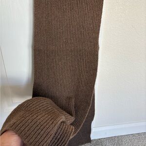 Brown Cashmere Ribbed Scarf